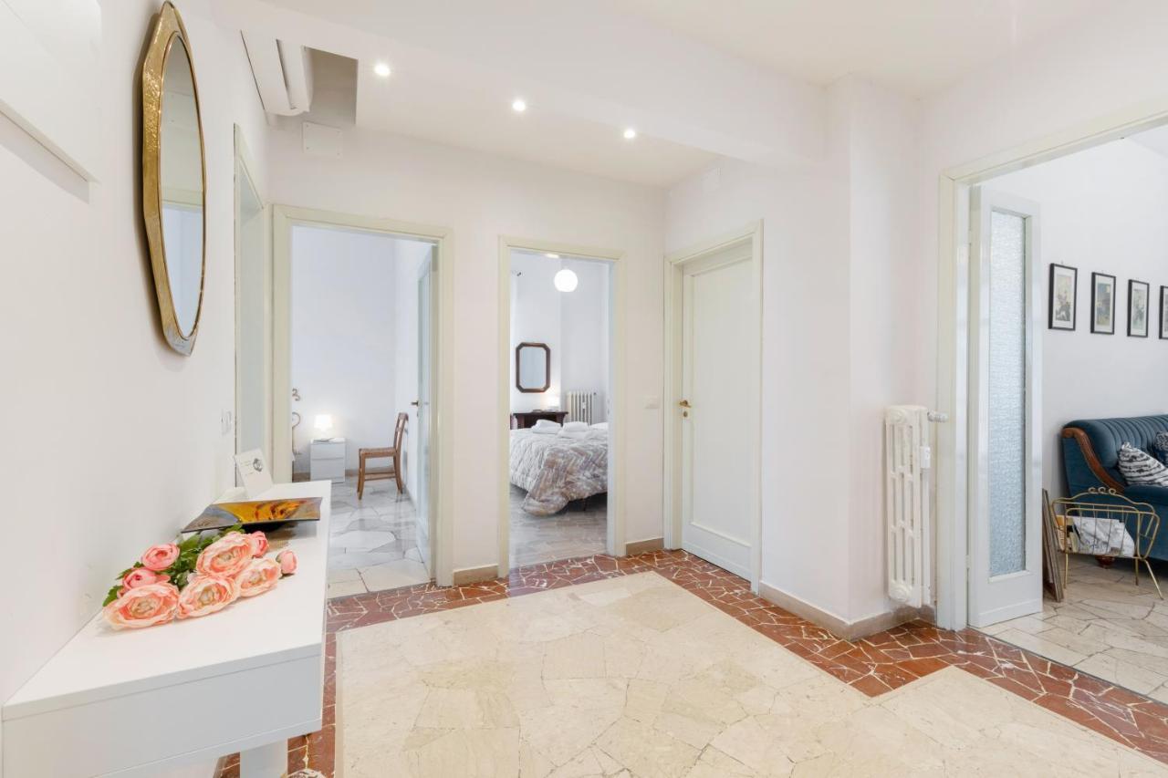 Il Salotto Blu - Appartamento Con Parcheggio Florence Luaran gambar