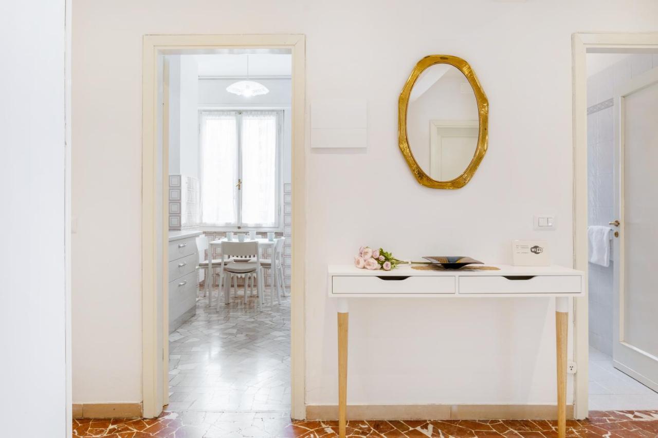 Il Salotto Blu - Appartamento Con Parcheggio Florence Luaran gambar